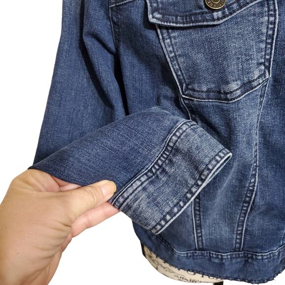 Celebrity Pink Denim Cropped Faded Wash Jean Jacket Comfort Stretch Size Large - Picture 5 of 10